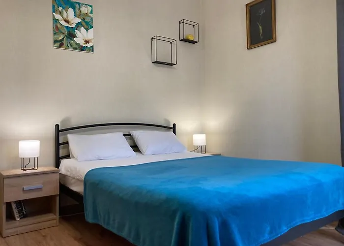 городоцька новобудова: Modern With Private Parking *