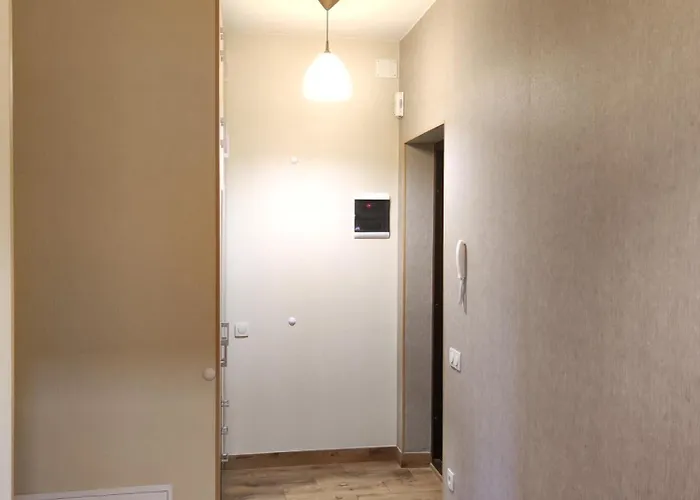 городоцька новобудова: Modern With Private Parking Apartment